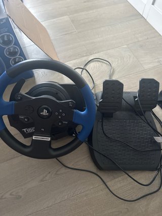 Volante Thrustmaster T150 PS4