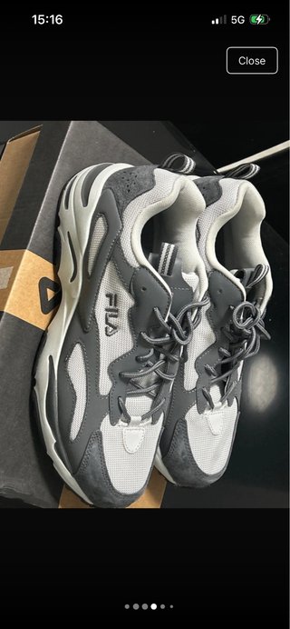 Zapatillas Fila Hombre Gris y Blanco