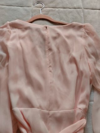 Vestido rosa largo con lazo