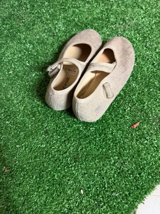 Bailarinas beige talla 27