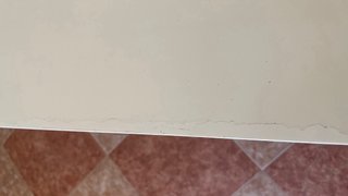 Escritorio blanco con almacenaje