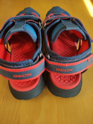 Sandalias Geox niño azul y rojo