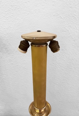 Coppia di lampade da tavolo CLAR in ottone e metallo