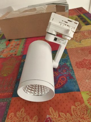 Foco LED Trifásico Blanco