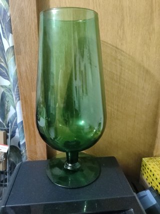 Jarrón grande de cristal verde