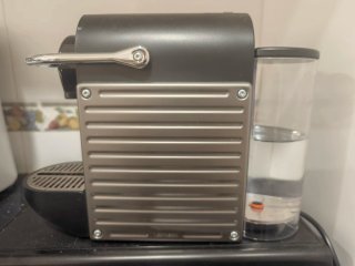 Cafetera Nespresso Krups Pixie Negra