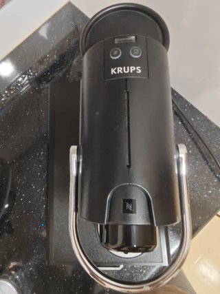 Cafetera Nespresso Krups Pixie Negra