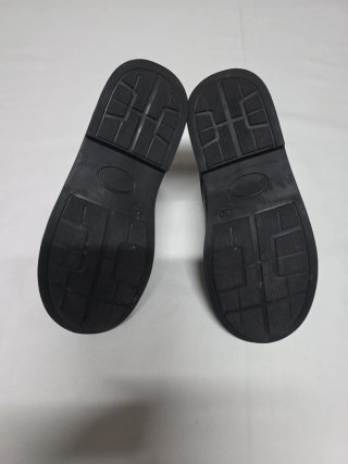 Zapatos negros talla 30