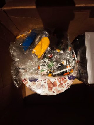 Scatola di pezzi LEGO sfusi
