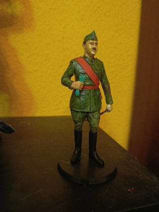 Figura Resina Franco 120mm