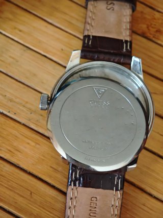Confezione di orologi Guess (uomo) - Festina (donna)