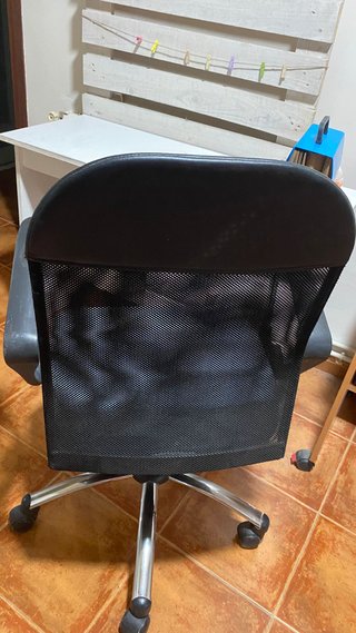 Silla de escritorio ergonómica con ruedas