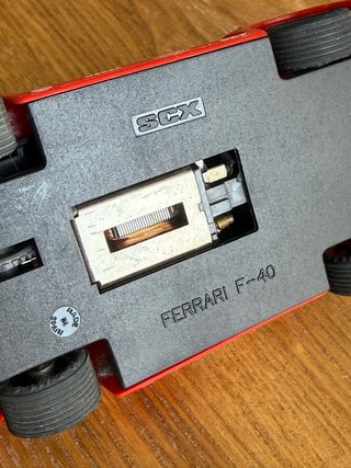 Scalextric Ferrari F40 Rojo