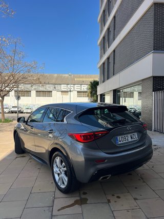 Infiniti Q30 2017