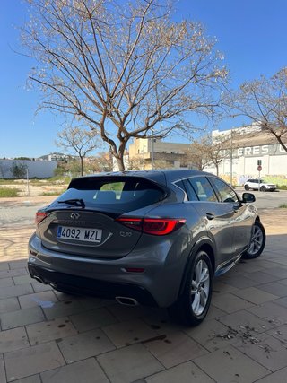 Infiniti Q30 2017