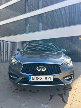 Infiniti Q30 2017