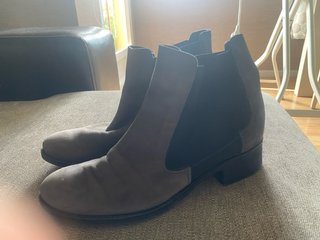 Botines Libertae grises