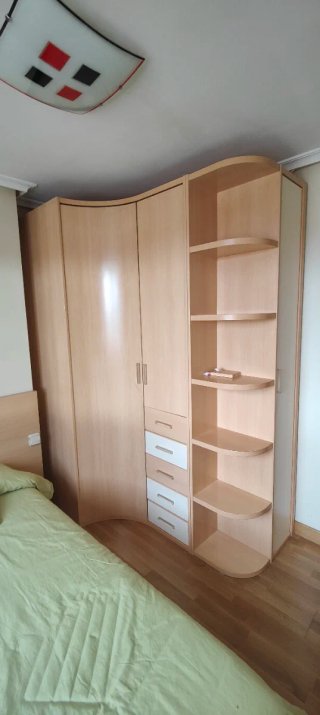 Habitación completa: Cama, armario y escritorio