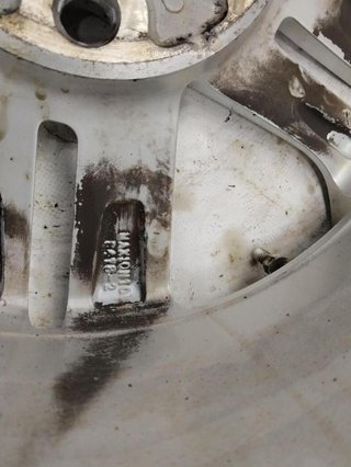 Llanta toyota 20935092 4261102r00 corolla ranchera