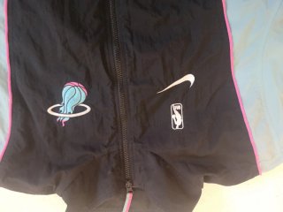 Chaqueta Vintage Nike Negra y Turquesa
