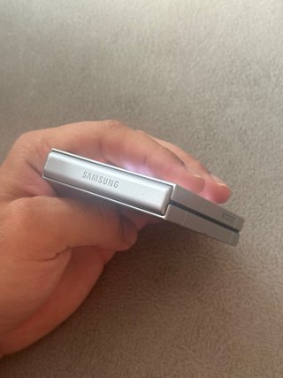 Samsung Galaxy Z Flip 6 - Para Piezas