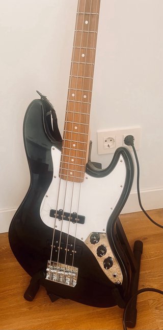 Bajo Eléctrico OCAN Negro y blanco