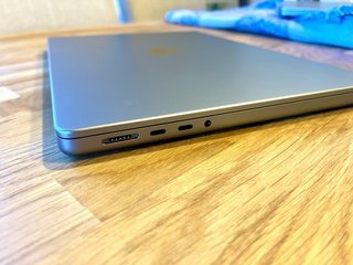 MacBook Pro 14 M1 Max 32GB RAM 24 núcleos GPU