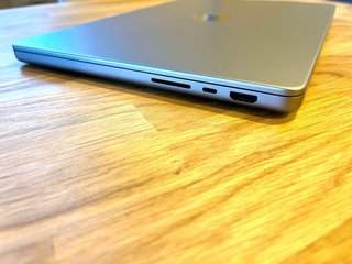 MacBook Pro 14 M1 Max 32GB RAM 24 núcleos GPU