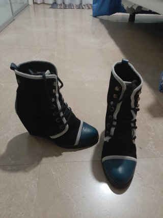 Botines Cuplé negros y turquesa