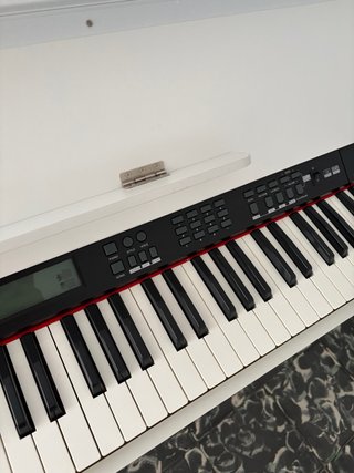 Piano blanco