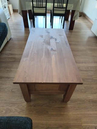 Mesa auxiliar de salón de madera