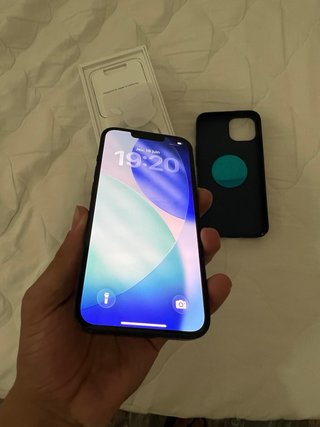 iPhone 13 Nero/Blu Marina + Custodia