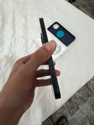 iPhone 13 Nero/Blu Marina + Custodia