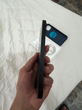 iPhone 13 Nero/Blu Marina + Custodia