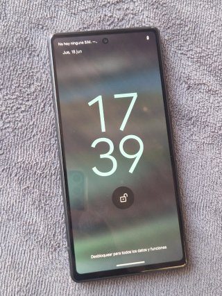 Google Pixel 6a Verde y Blanco
