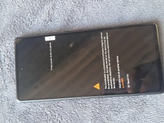 Google Pixel 6a Verde y Blanco