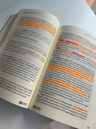 Noesi. Textos de filosofia per a les PAU 2026