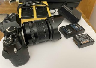 Cámara Fujifilm Xt20 + Objetivo + Accesorios
