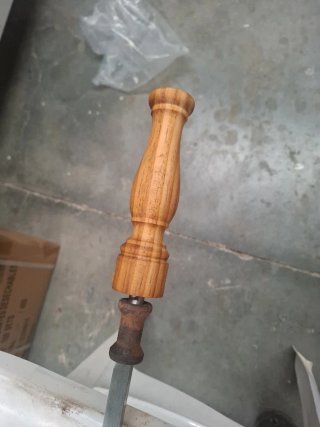 Mangos para asadores de madera tratada