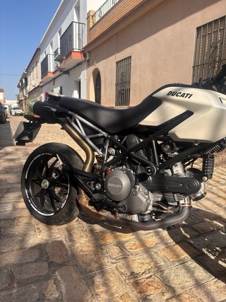 Ducati HyperMotard 796 año 2013