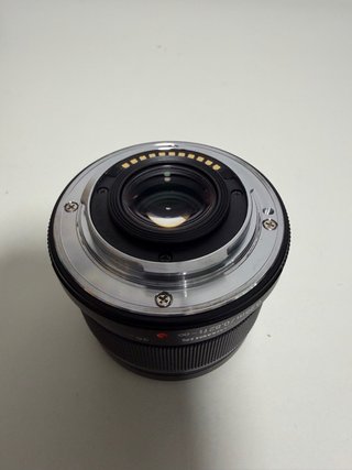 Olympus M.Zuiko 25mm f1.8 + filtro UV
