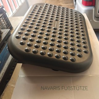 Reposapiés Navaris ergonómico