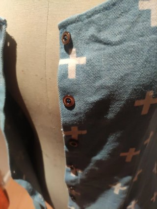 Vestido Kling azul con cruces blancas