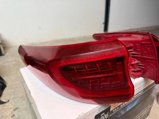 Pilotos Traseros Hyundai Kia 92401-F1600 92402-F16