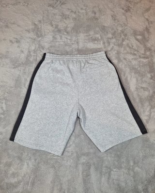 Pantalón Corto Deportivo Umbro Gris