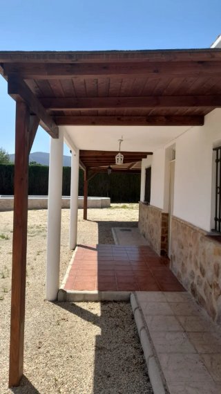 CHALET EN PUENTE NUEVO.
