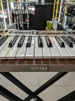 Teclado Yamaha PS-55