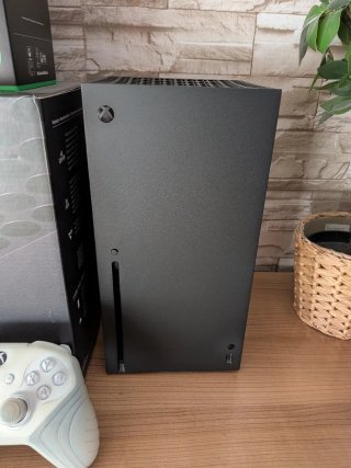 Pack Xbox Series X + Auriculares Razer + elite
