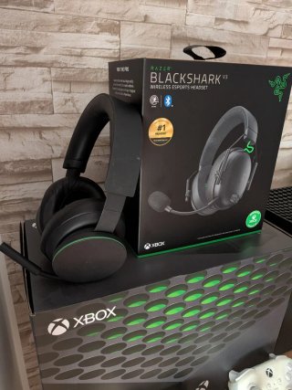 Pack Xbox Series X + Auriculares Razer + elite