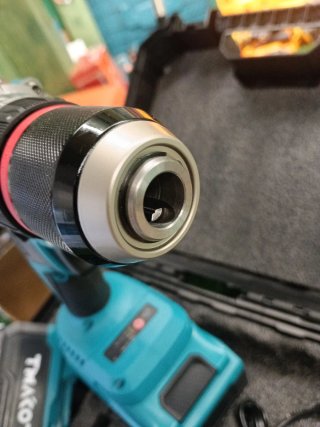 Trapano a batteria 68V 6000Ah con doppia batteria